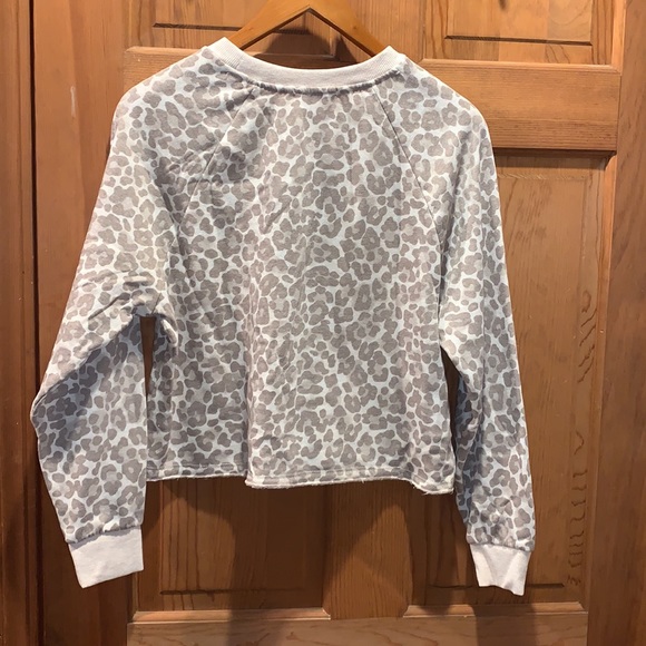 New. Hippie Rose sweatshirt sz s. - Picture 3 of 6